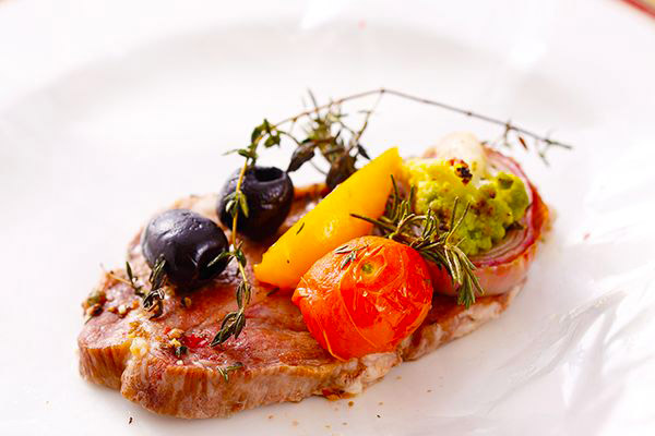 イタリア産ドルチェポルコ豚と香草風味カタルファタ包み焼き