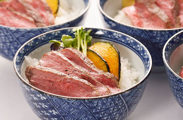 ライブキッチンステーキ丼